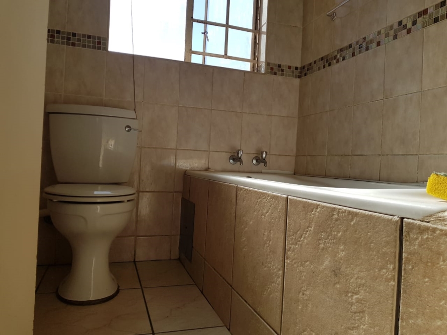 1 Bedroom Property for Sale in Rustenburg Central North West